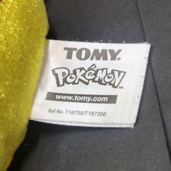 Tomy Pokemon Smiling Waving Pikachu 8" Polyester Plush Doll Officially Licensed - Picture 3 of 6